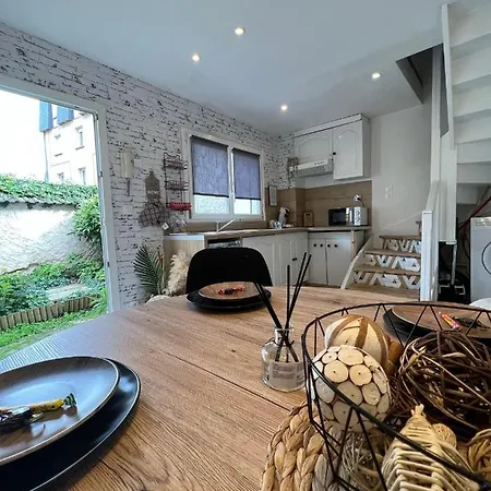 Charmant Appartement Duplex Au Calme Evreux Exterior photo